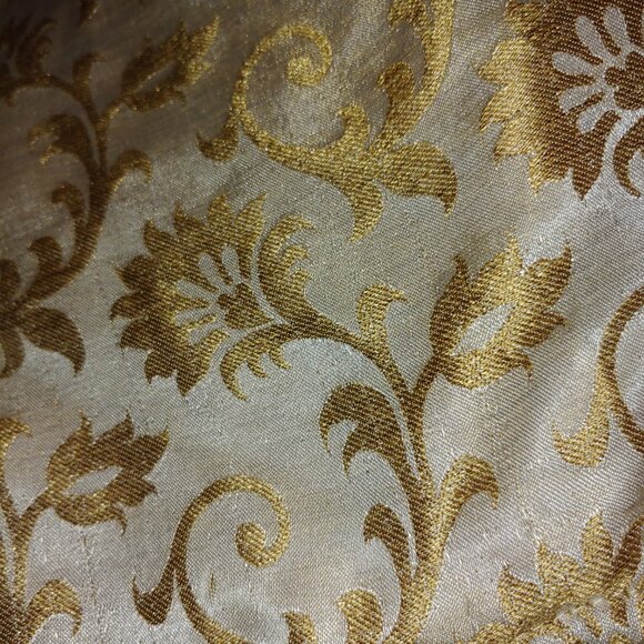 Pier 1 Imports Ruffled Gold Beaded Frilly Christmas Tree Skirt 48" - Picture 4 of 12